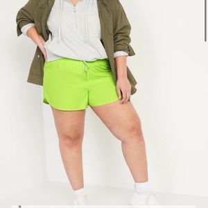 Old Navy Neon Green Mid-Rise Dolphin-Hem Run Shorts for Women 3-inch inseam
